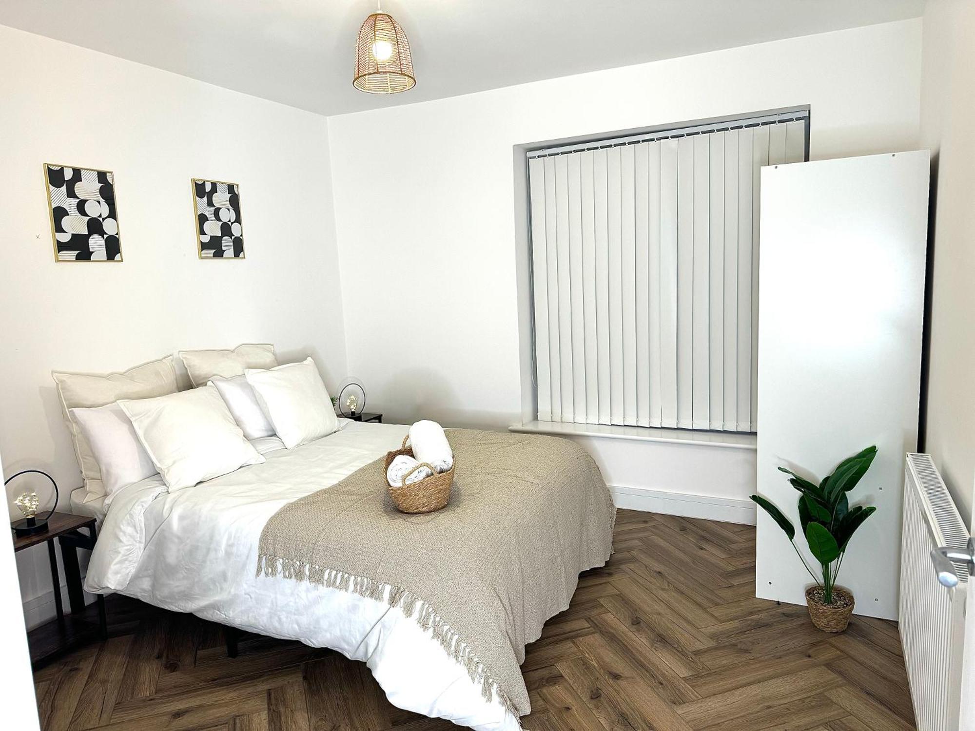 2 Bed Luxury Apartment Birmingham