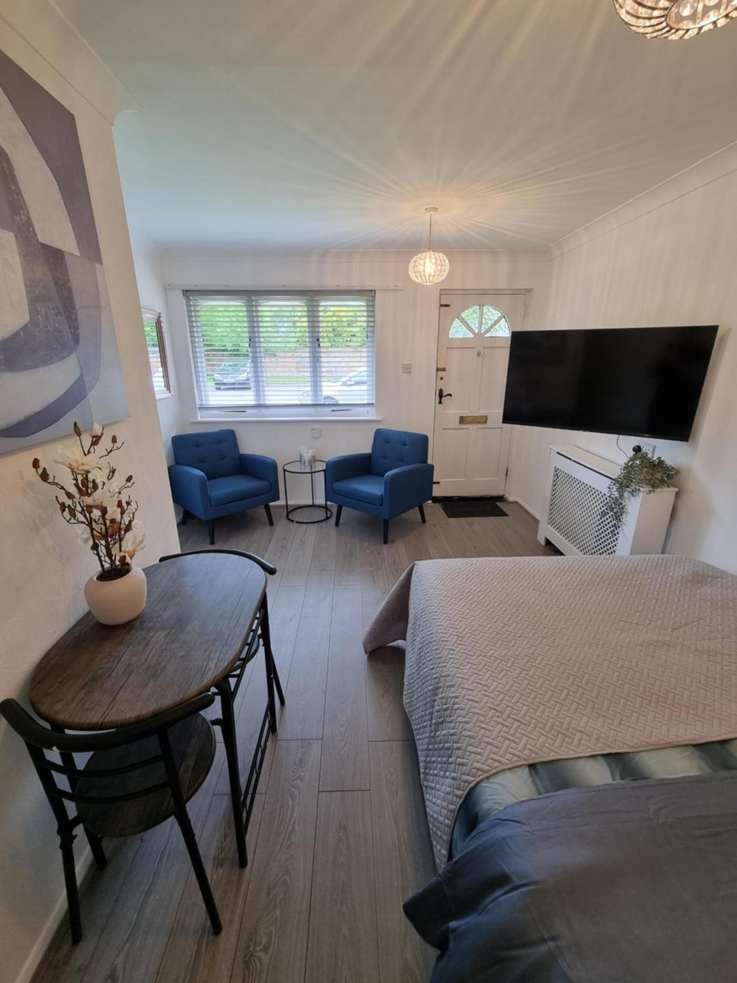 Apartment Stylish Flat In Harborne *