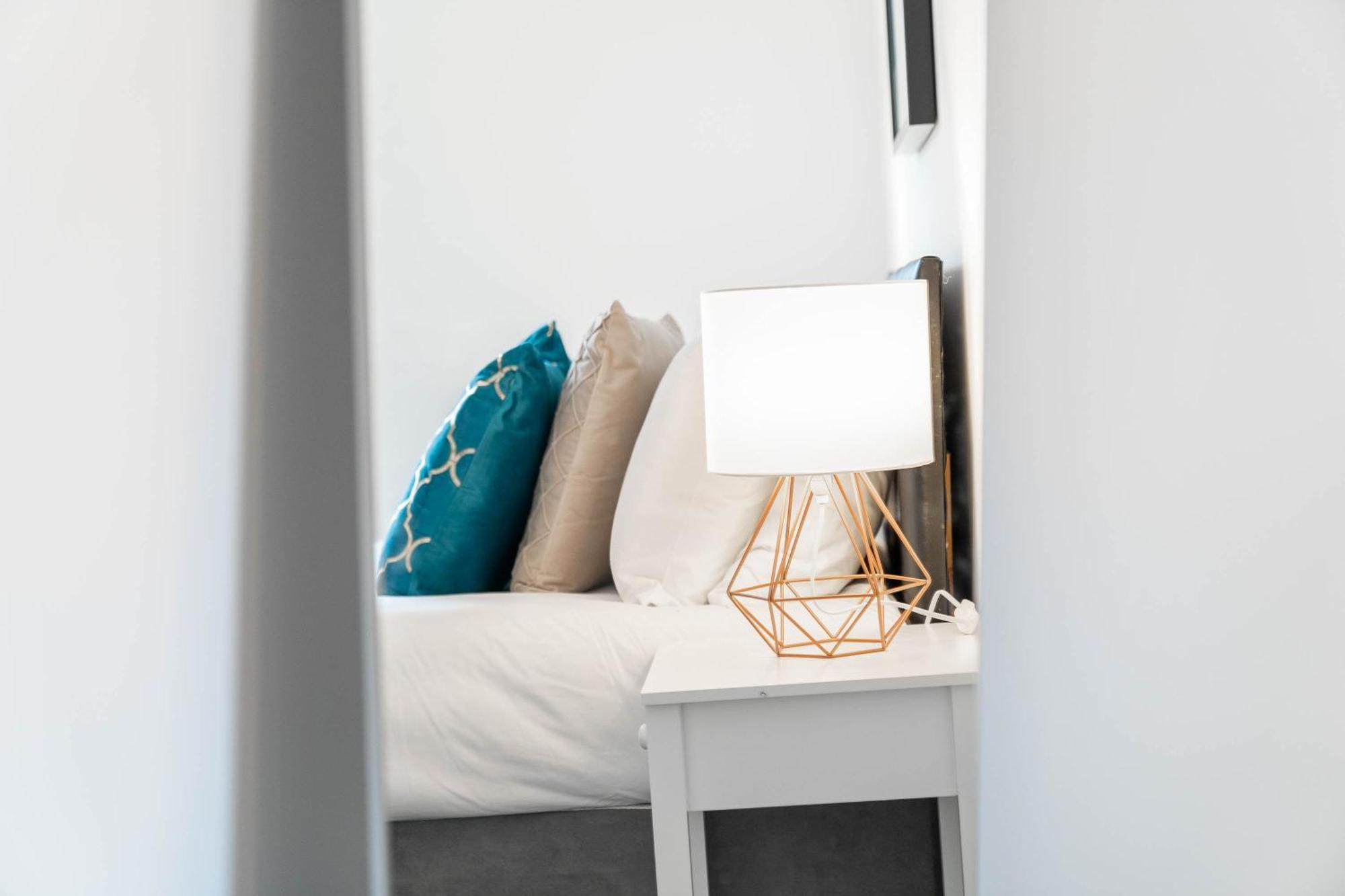 In Selly Oak - Parking Included 20cc Apartment *