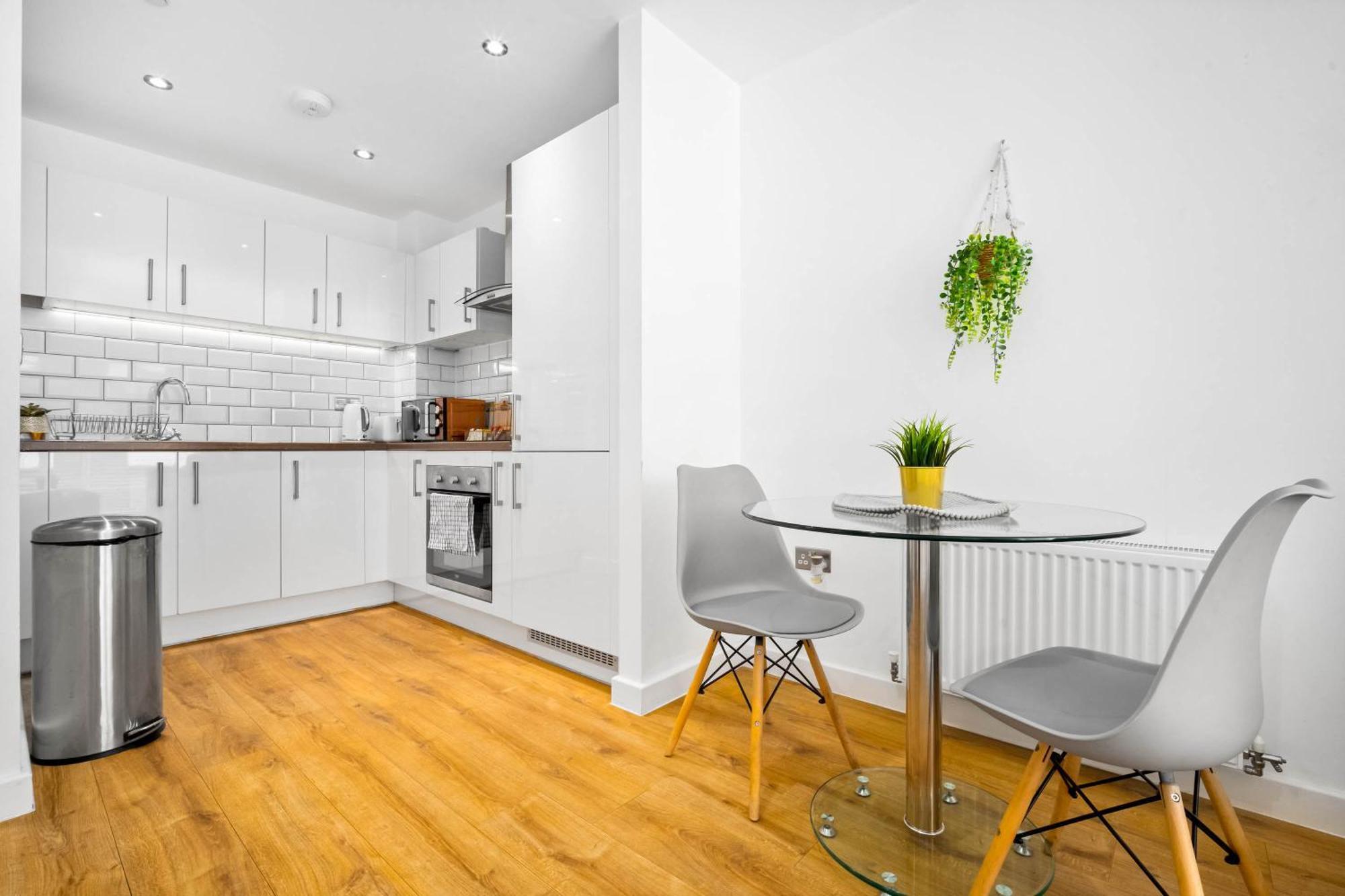 Luxury - Centre - Free Netflix & Wifi - 304h * Birmingham