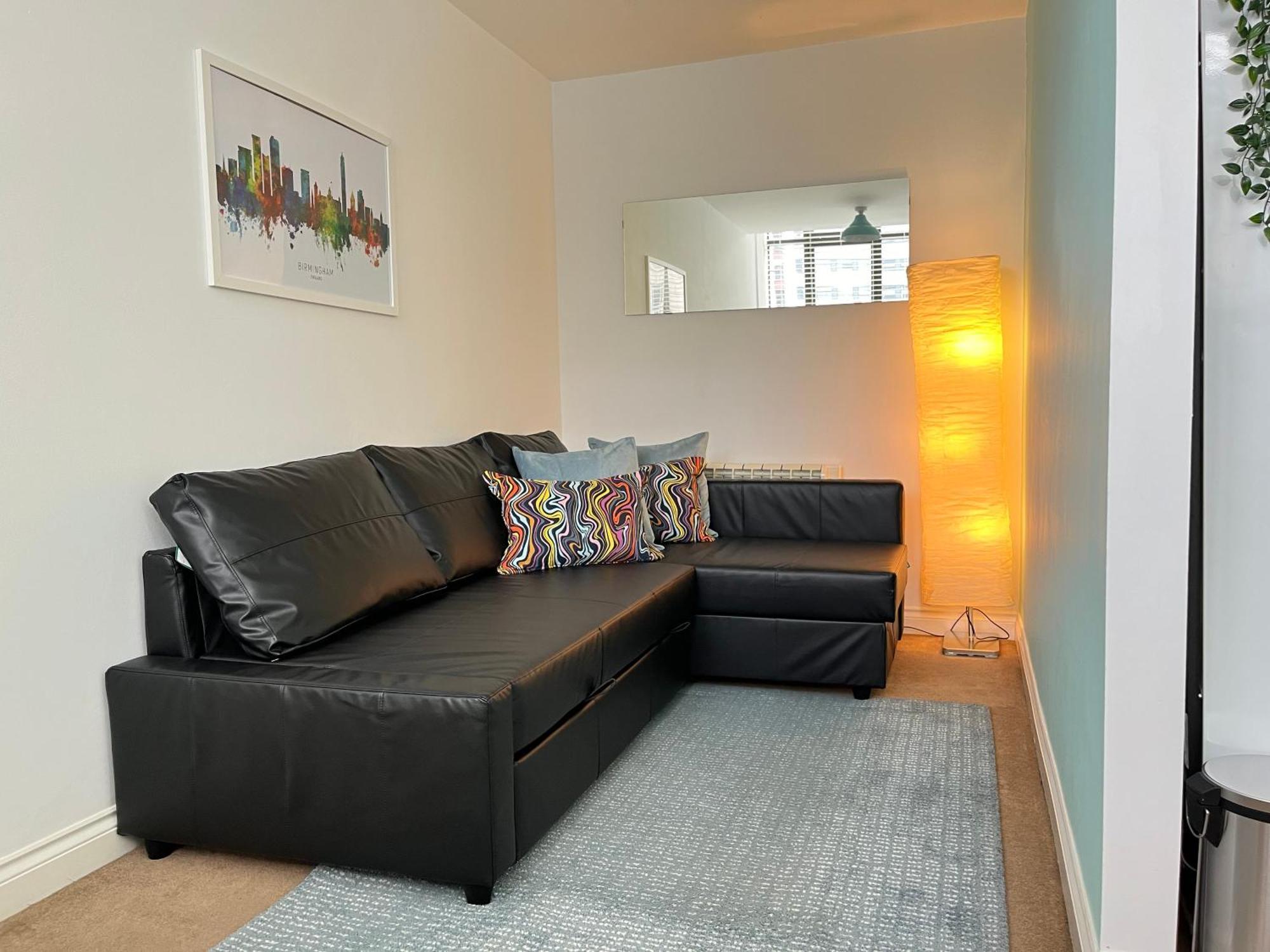Modern Apartment *