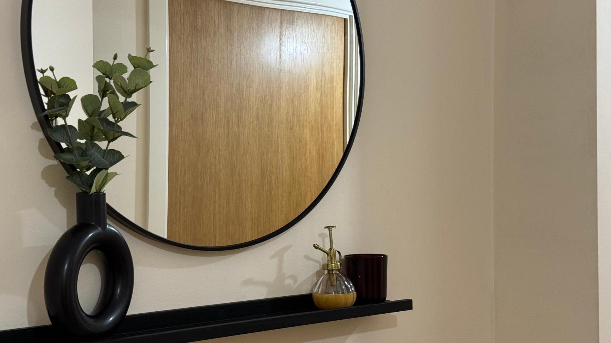 Modern Spacious In Digbeth With Balcony - Netflix, Youtube, Amazon Tv, Superfast Wifi - Just 10 Mins To Centre, Bullring, Train, Coach Station And Fc *