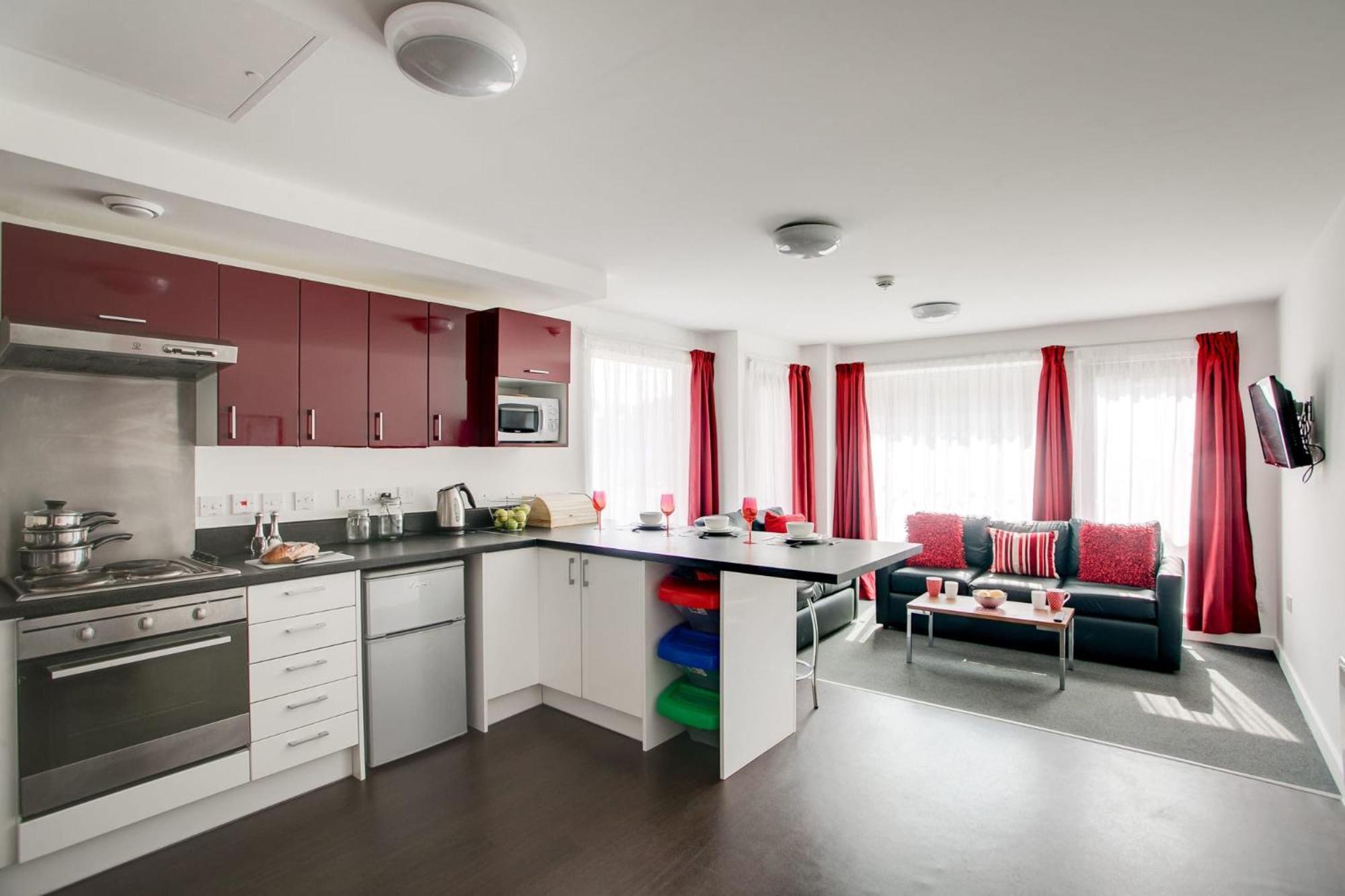 Bright And Modern Ensuites At The Metalworks Apartment *