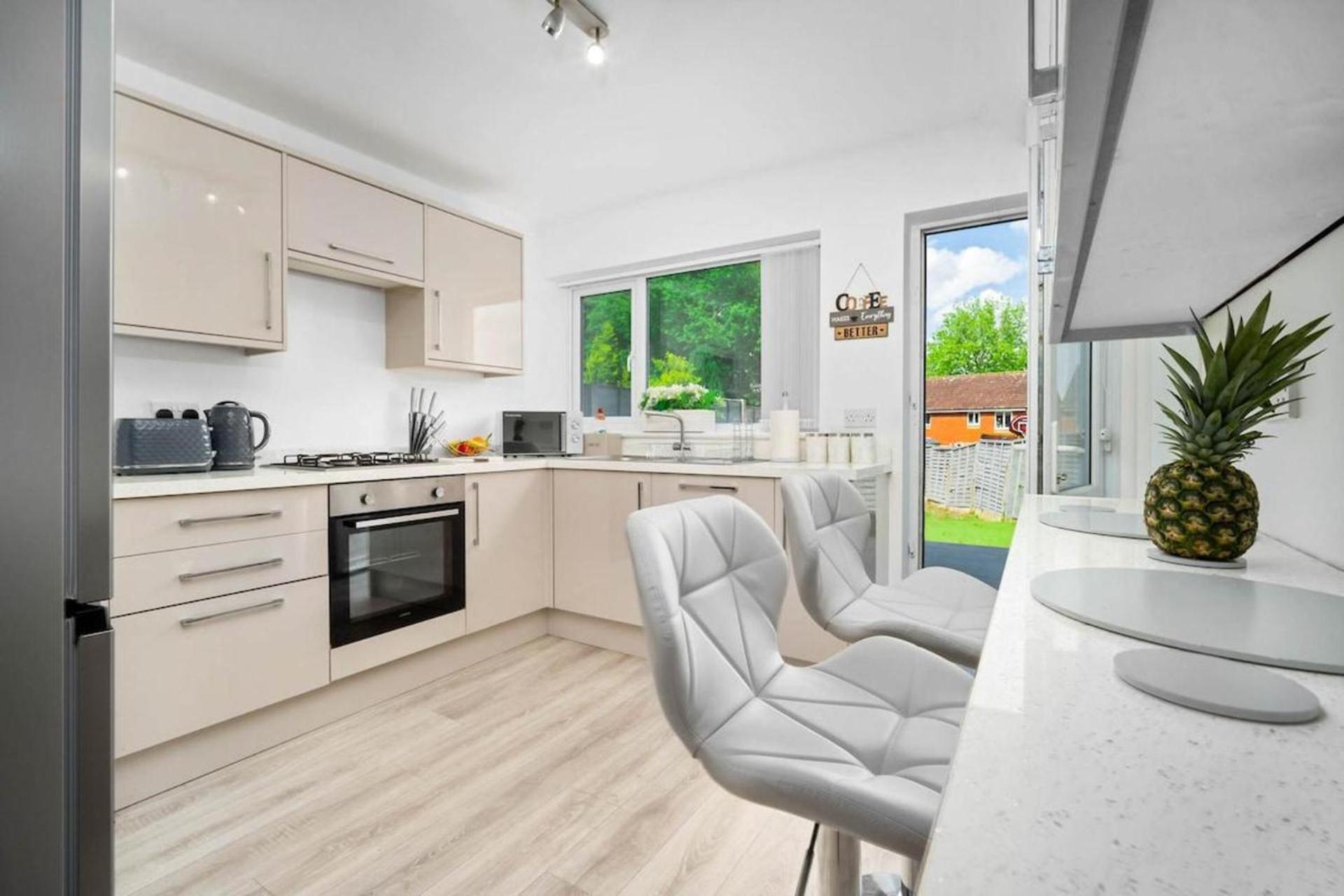 Blissful Retreat - 3 Bed House Holiday home *