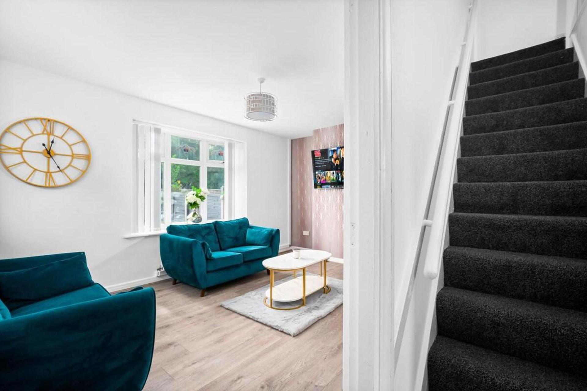 Blissful Retreat - 3 Bed House Holiday home *