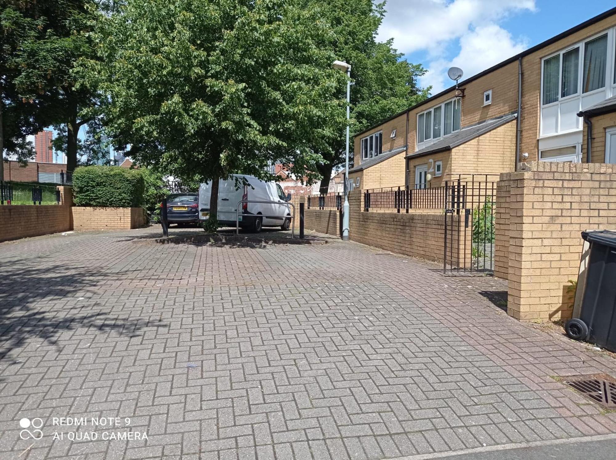 Luxury New House With Free Parking Birmingham