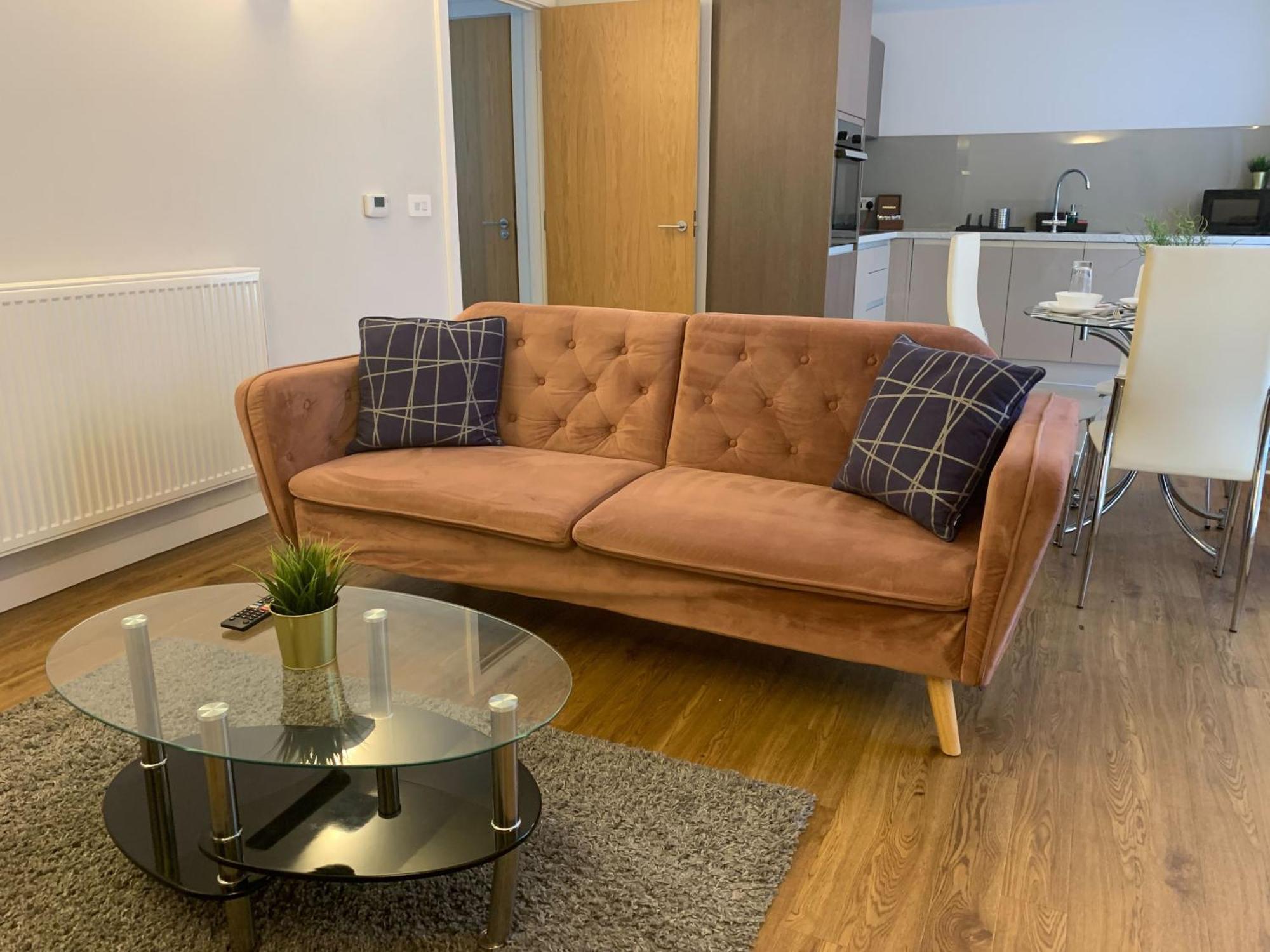 Tudors Esuites Jq Two Bedrooms Apartment