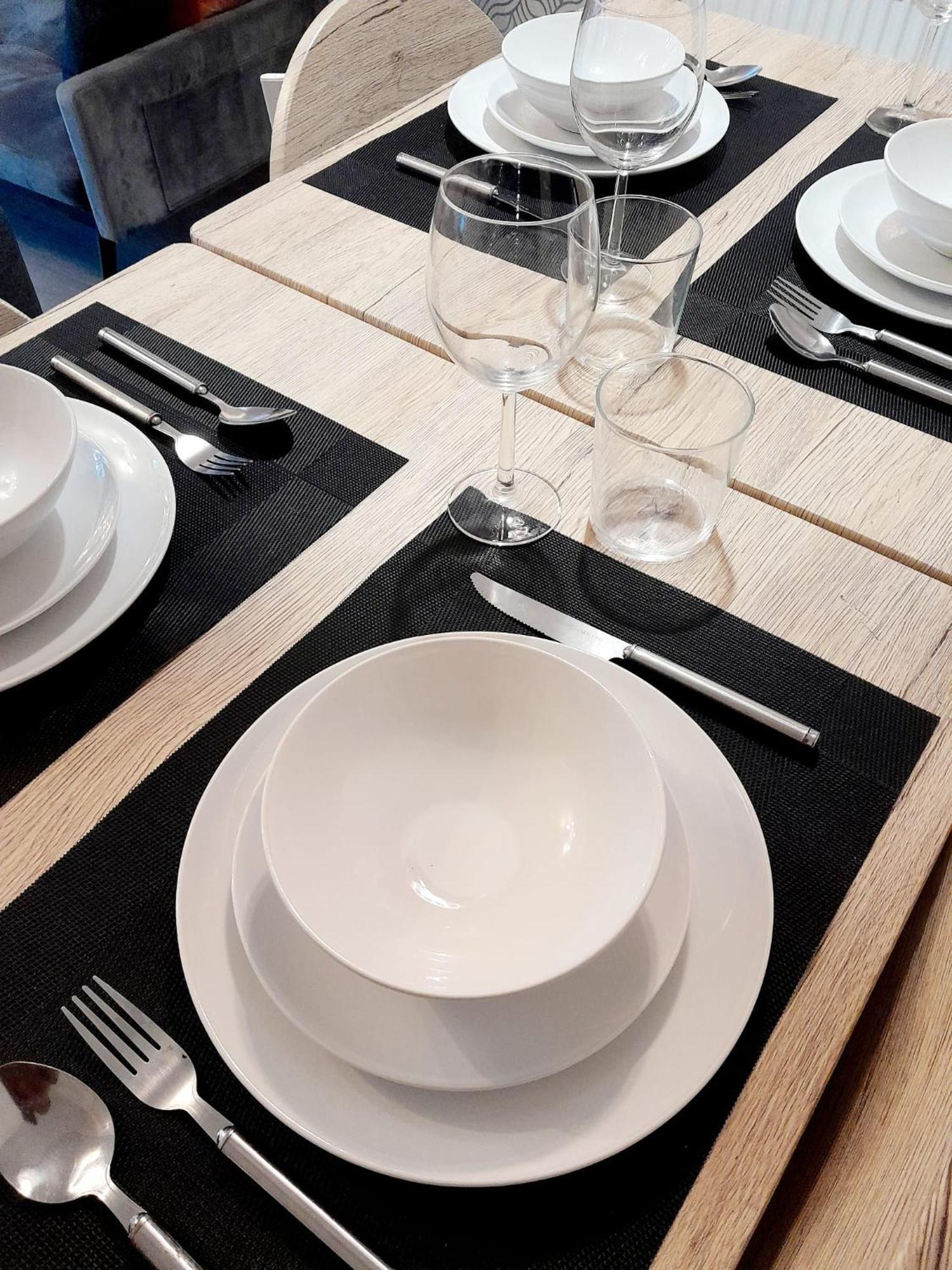 3br House With 3 Bathrooms - Families - Professionals - Relocators - Nec - Bhx - Hs2 - Jlr - Travel Cot Available - Pets Welcome - Free Parking * Birmingham
