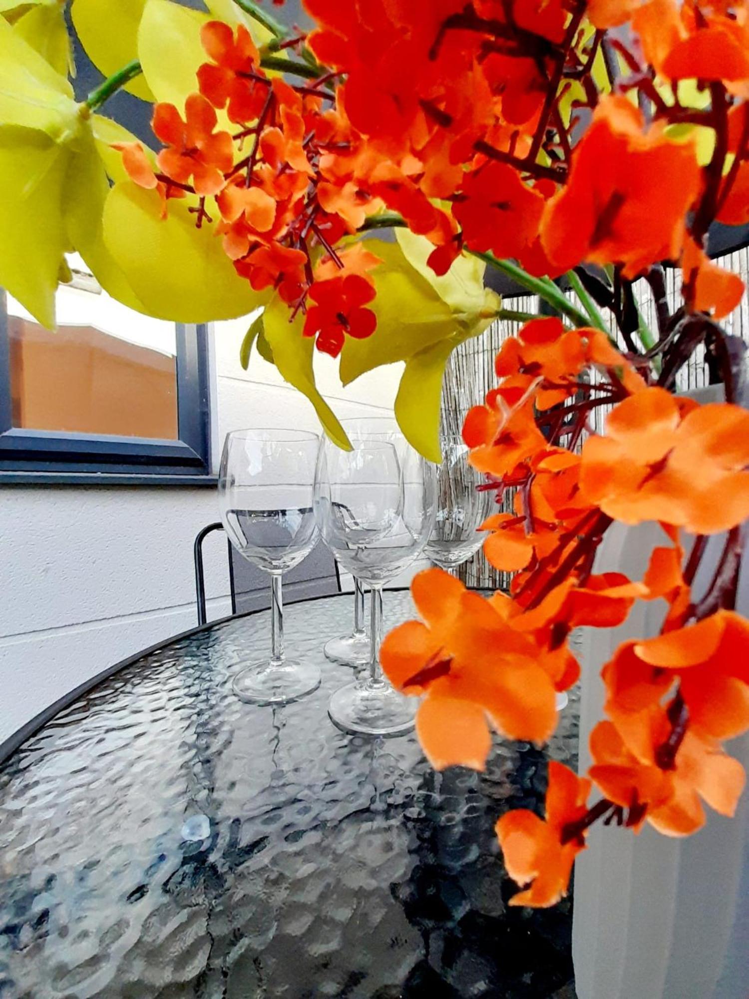 Holiday home 3br House With 3 Bathrooms - Families - Professionals - Relocators - Nec - Bhx - Hs2 - Jlr - Travel Cot Available - Pets Welcome - Free Parking