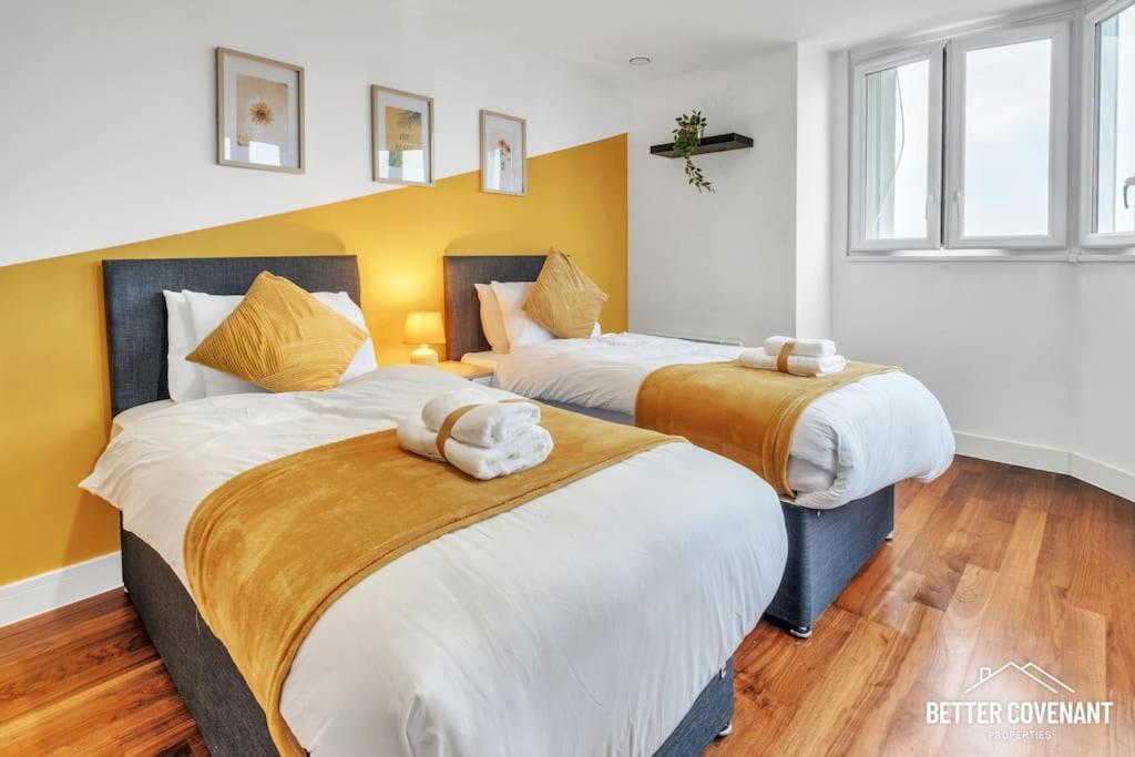 Stylish City Centre - Perfect For Groups & Long Apartment *