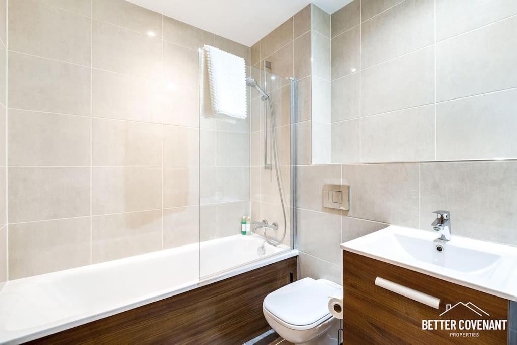 Stylish City Centre - Perfect For Groups & Long Apartment *