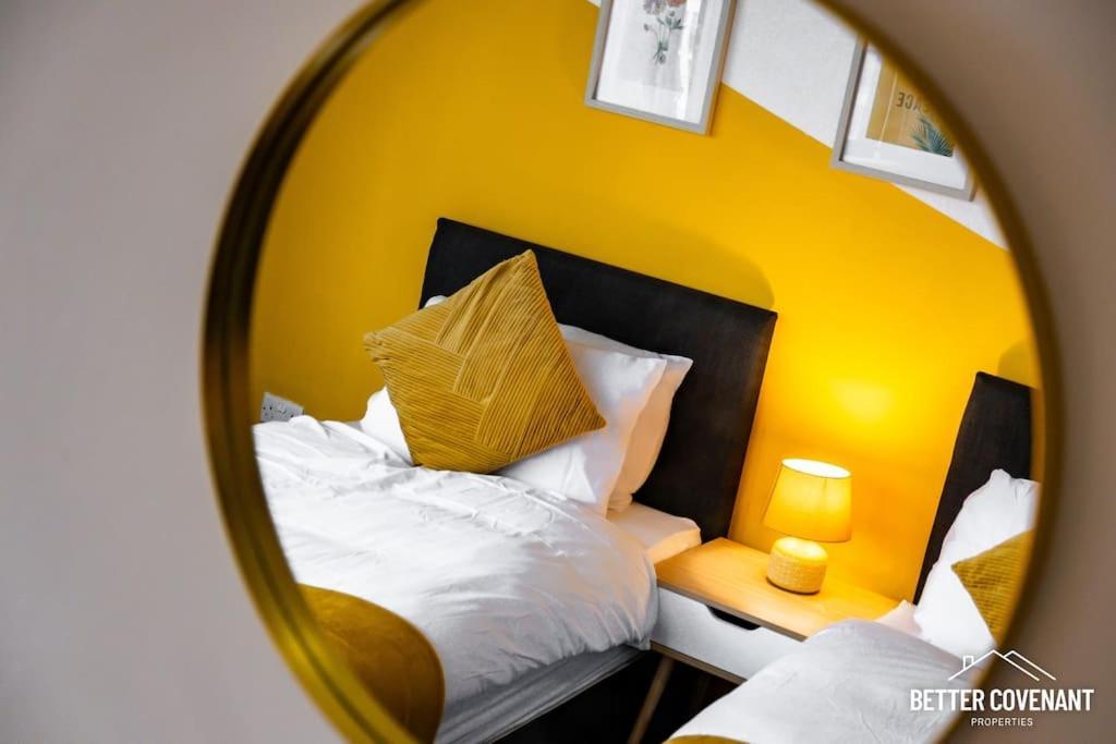 Stylish City Centre - Perfect For Groups & Long Birmingham