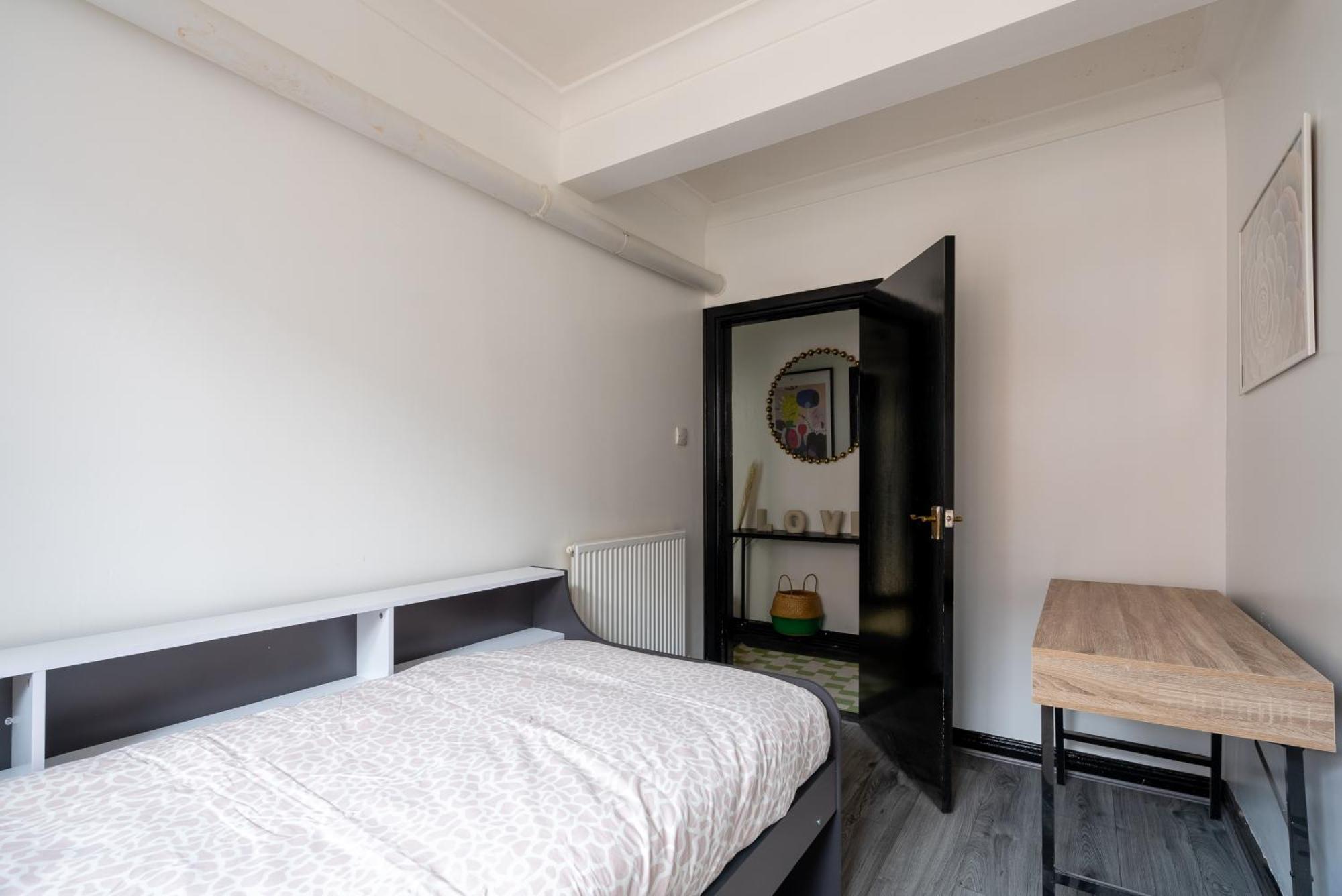 Long Term -city Center, University, Bull Ring, Broad St, Coffee Pods, Business, Students & Leisure