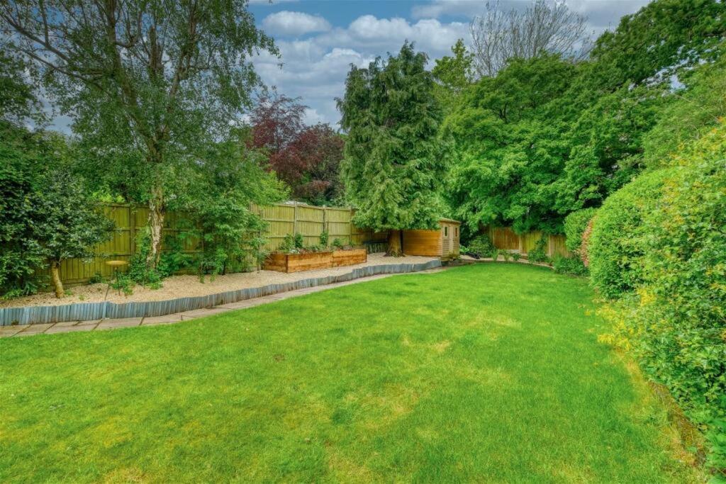 Premium 4br Family W/ Garden Annex And Gym Birmingham