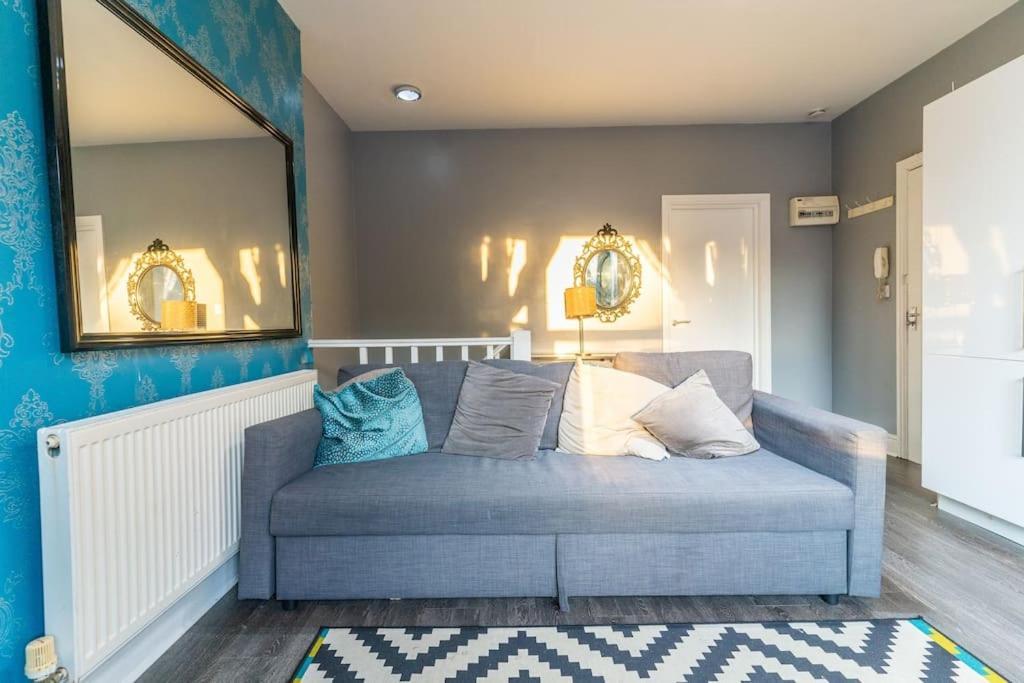 Glorious 2 - Bed Flat With Free Parking Apartment