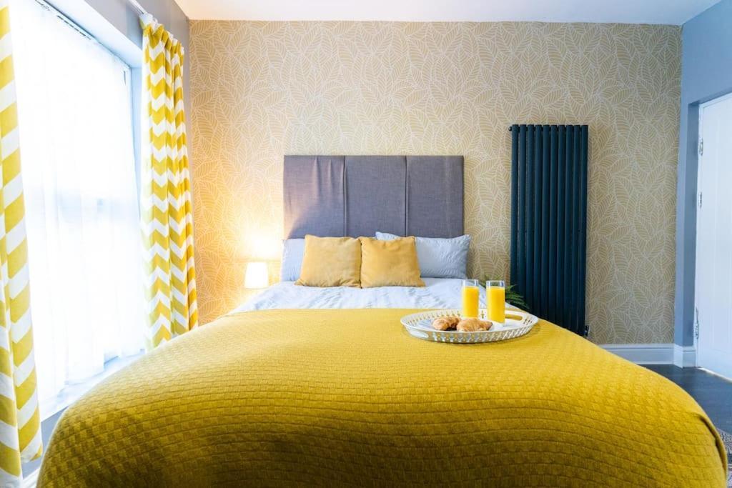 Apartment Glorious 2 - Bed Flat With Free Parking *