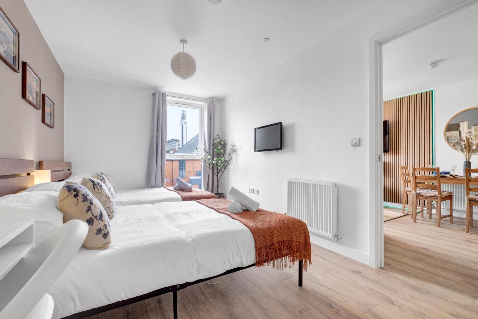 Pan-asian Suite- Freepark+ Supra Games +netflix + Coffee Machine- Maihom
