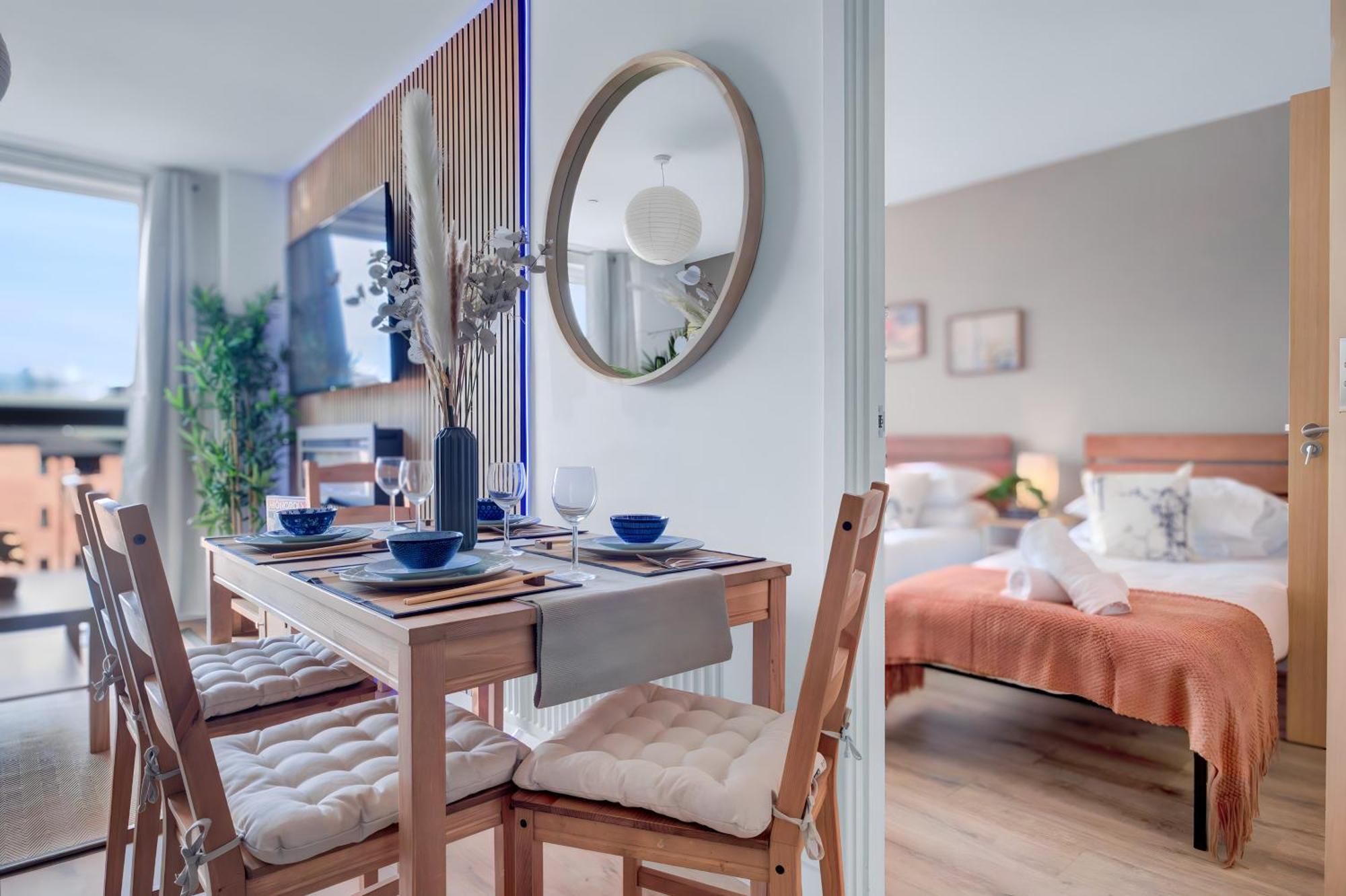 Pan-asian Suite- Freepark+ Supra Games +netflix + Coffee Machine- Maihom * Birmingham