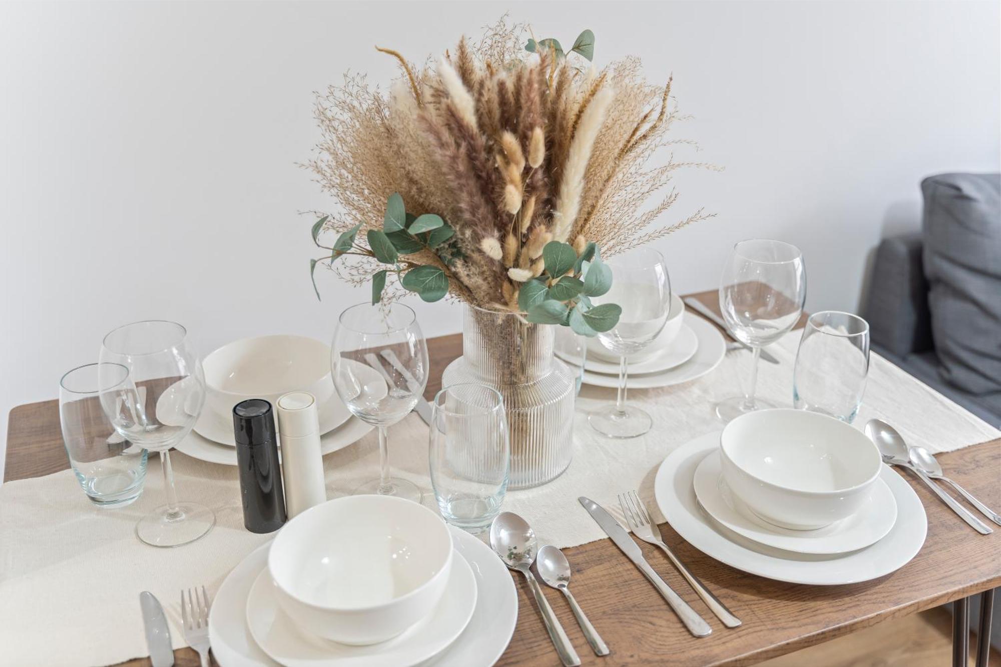 Truffle -city Centre Sleeps Upto 6 - Near Utilita Arena, Icc - Pool Table & Free Wifi *