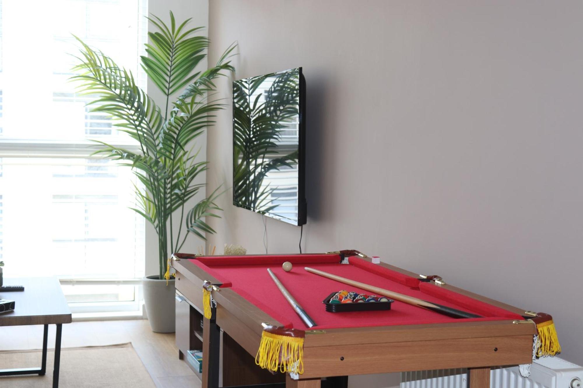 Truffle -city Centre Sleeps Upto 6 - Near Utilita Arena, Icc - Pool Table & Free Wifi Birmingham