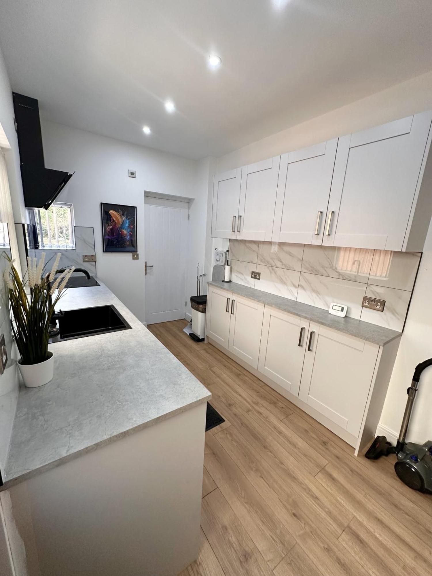 R4 Luxury Studio En-suite In Harborne Lane By Queen Elizabeth Hospital * Birmingham