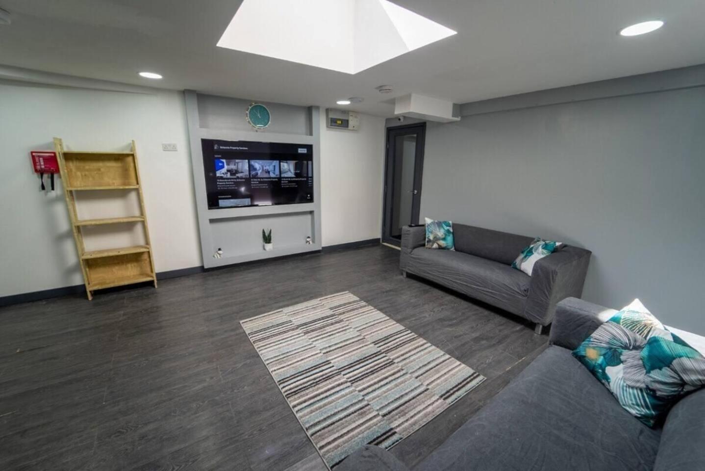 Captivating 1-bed In