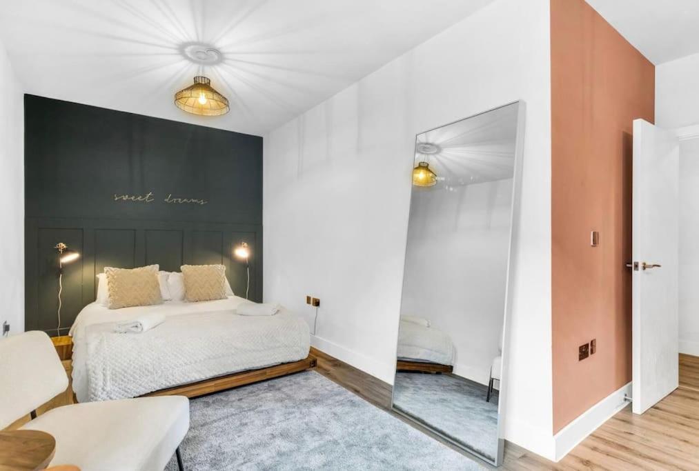 Giant Savings On Long B1 Living, Enquire Now