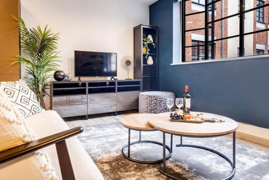 Giant Savings On Long B1 Living, Enquire Now Birmingham
