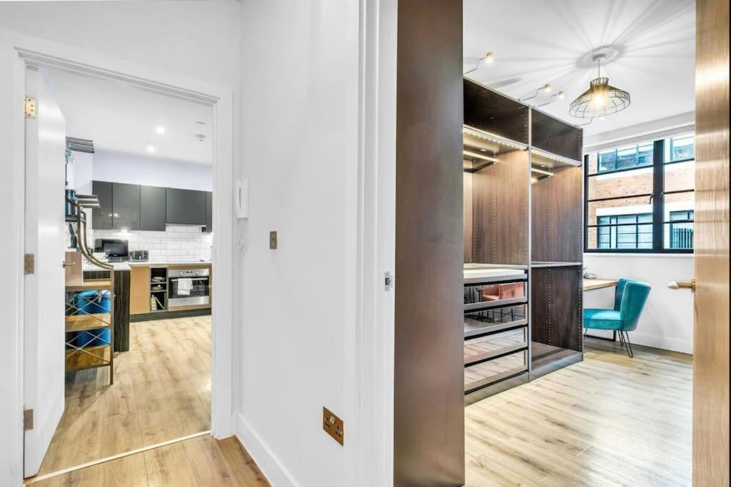 Giant Savings On Long B1 Living, Enquire Now Apartment