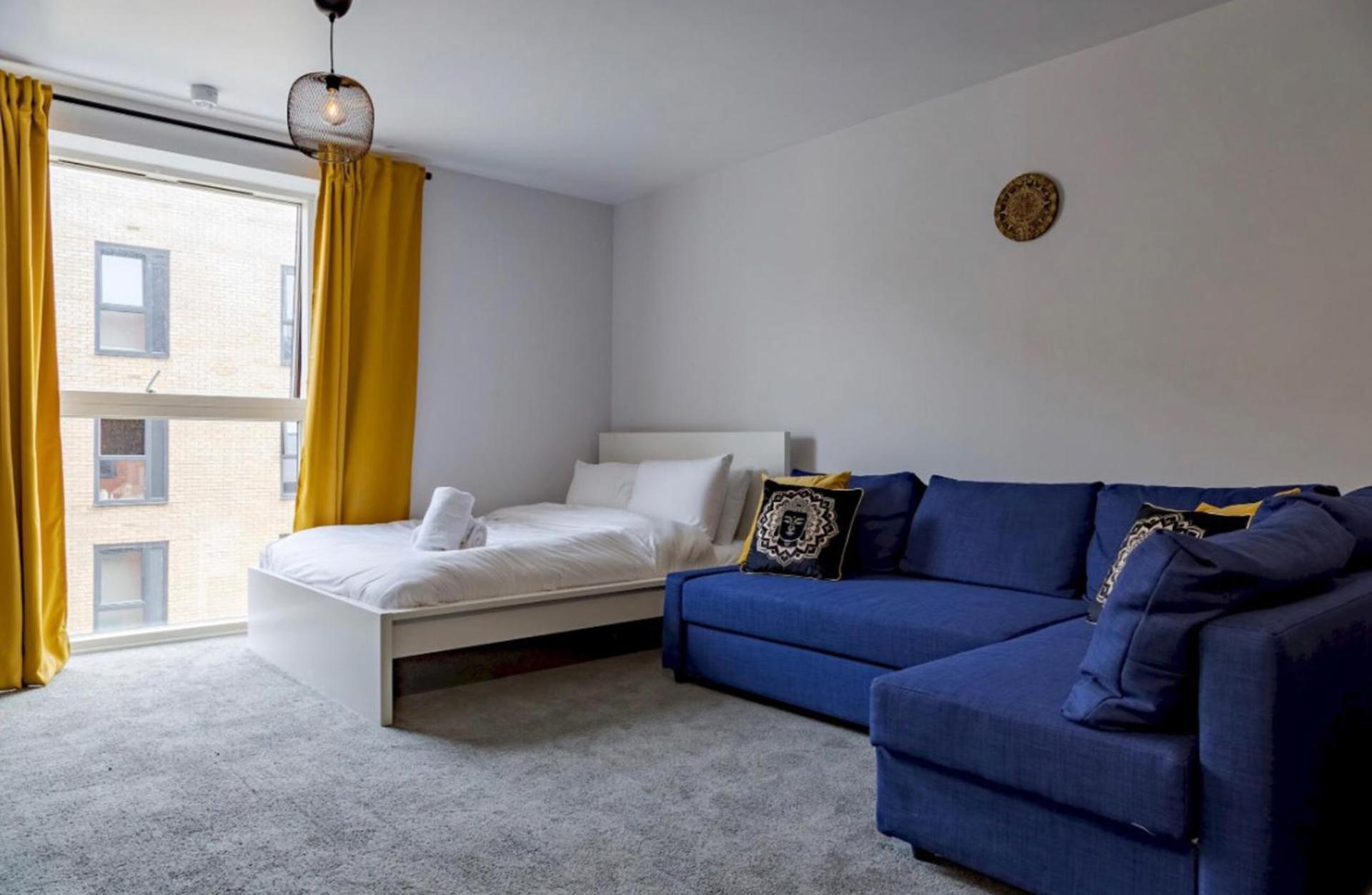 Modern Flat In Centre Birmingham