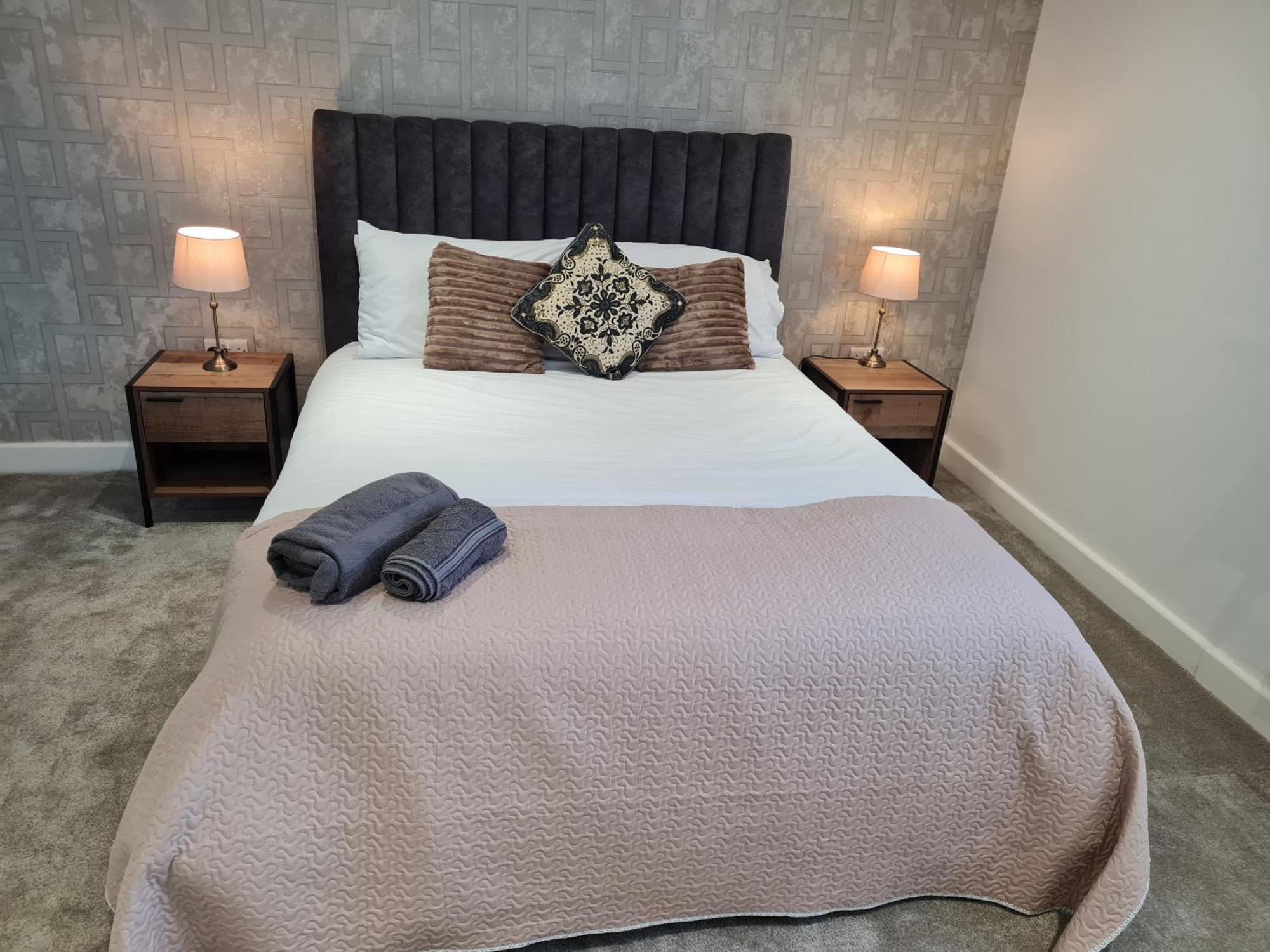 Jays Modern Guest house Birmingham