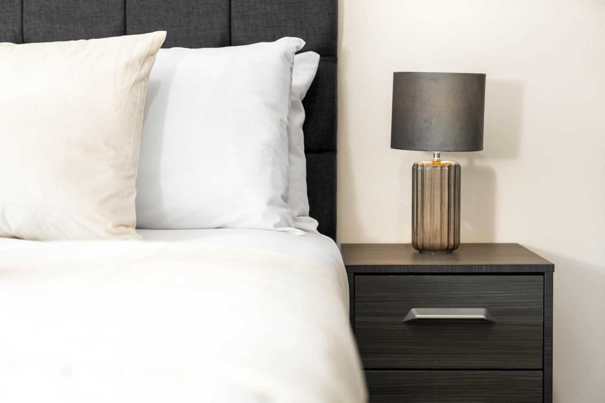 Apartment New Luxury - Two Bedroom - Centre - Jq 7ah *