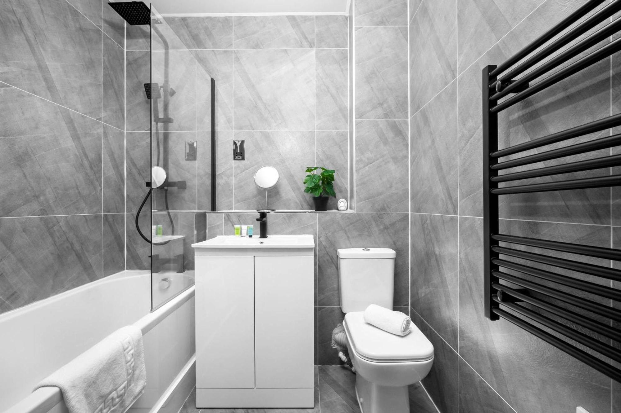 New Luxury - Two Bedroom - Centre - Jq 7ah * Birmingham