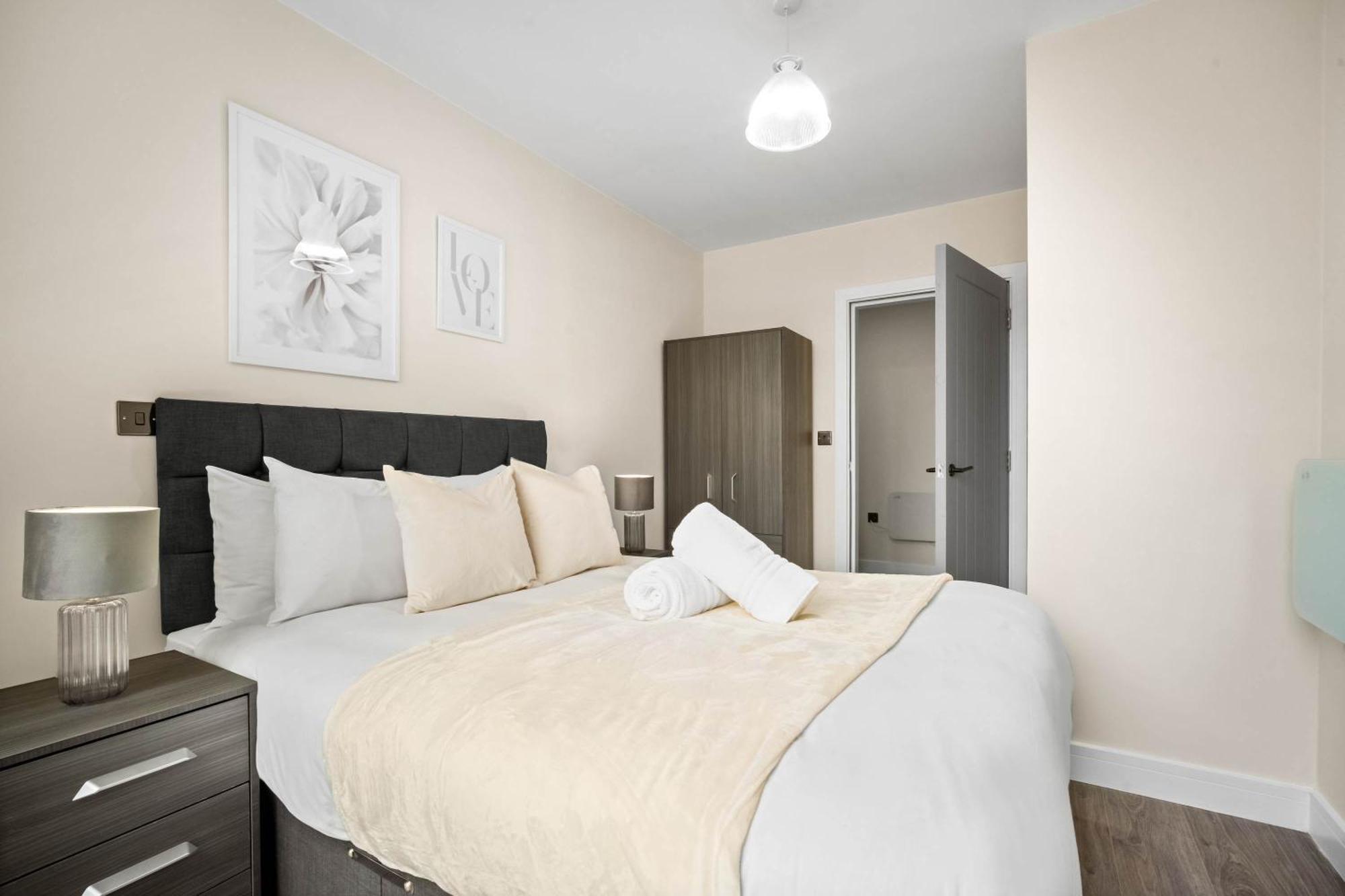 Apartment New Luxury - Two Bedroom - Centre - Jq 7ah