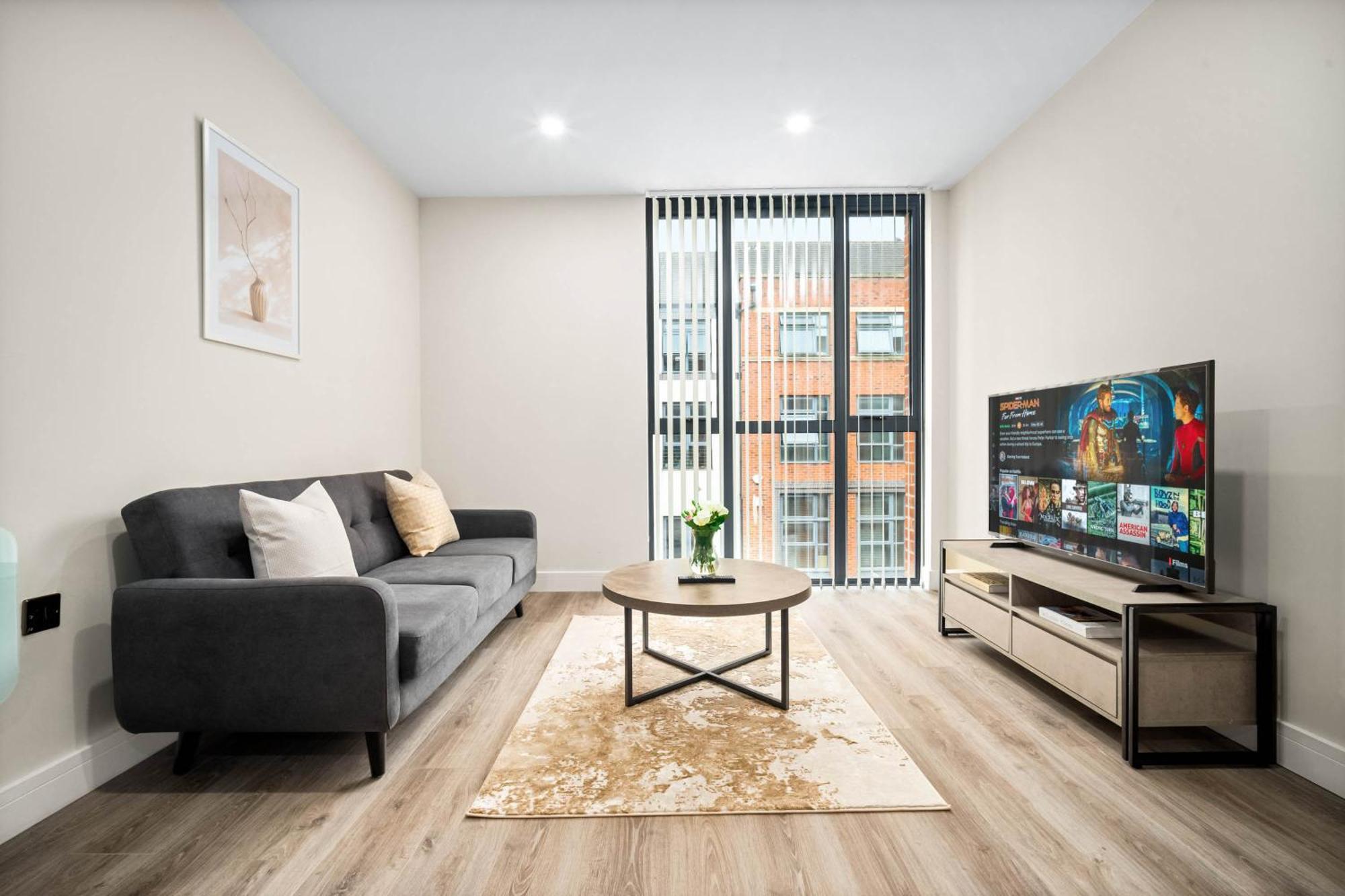 Luxury Two Bedroom - Centre - New Executive Development - Rated - Jq 6ah Apartment