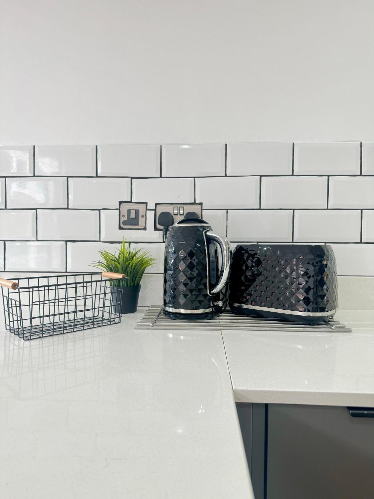 Apartment Luxury Located In Centre *