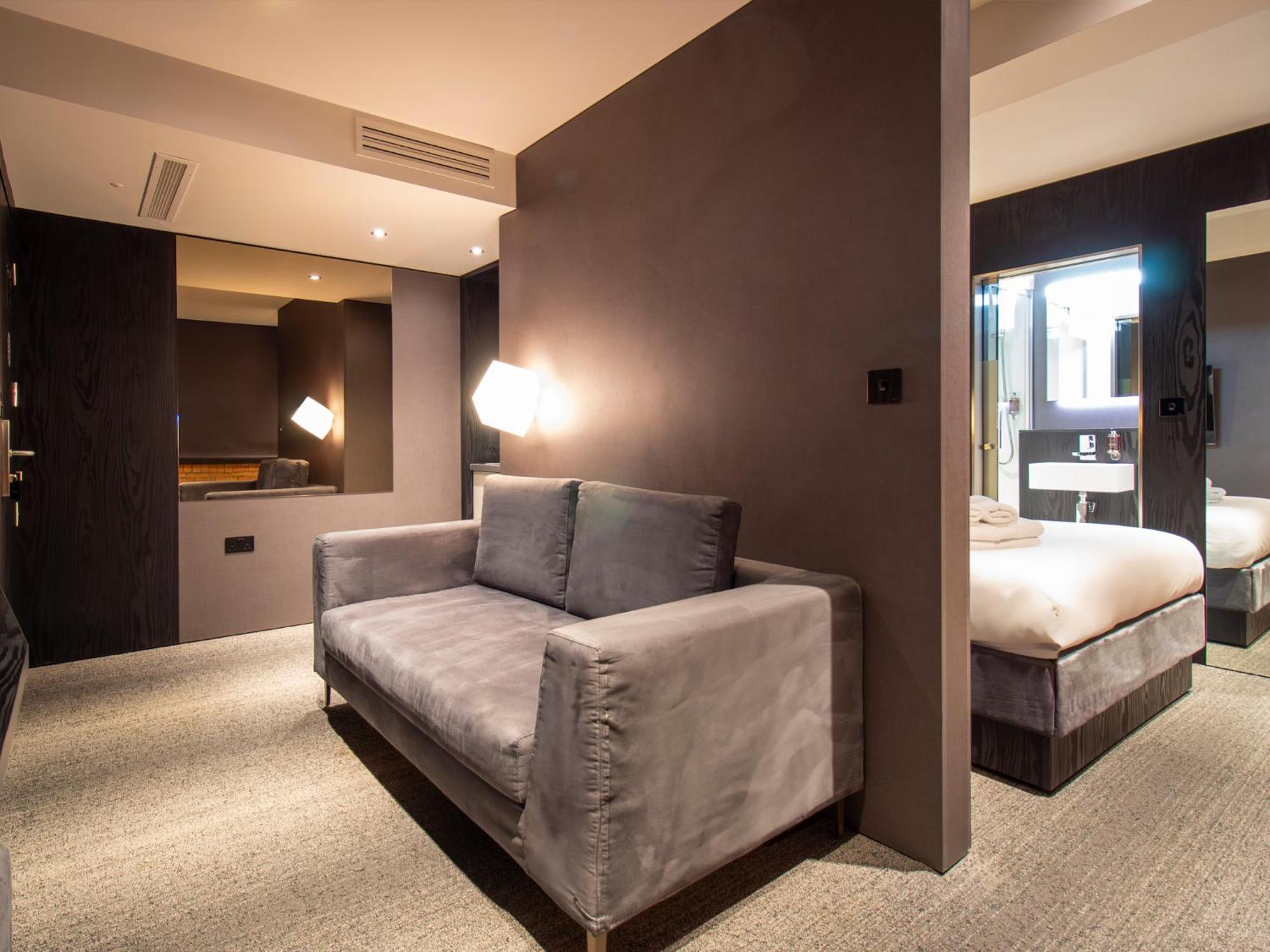Bloc Apartment