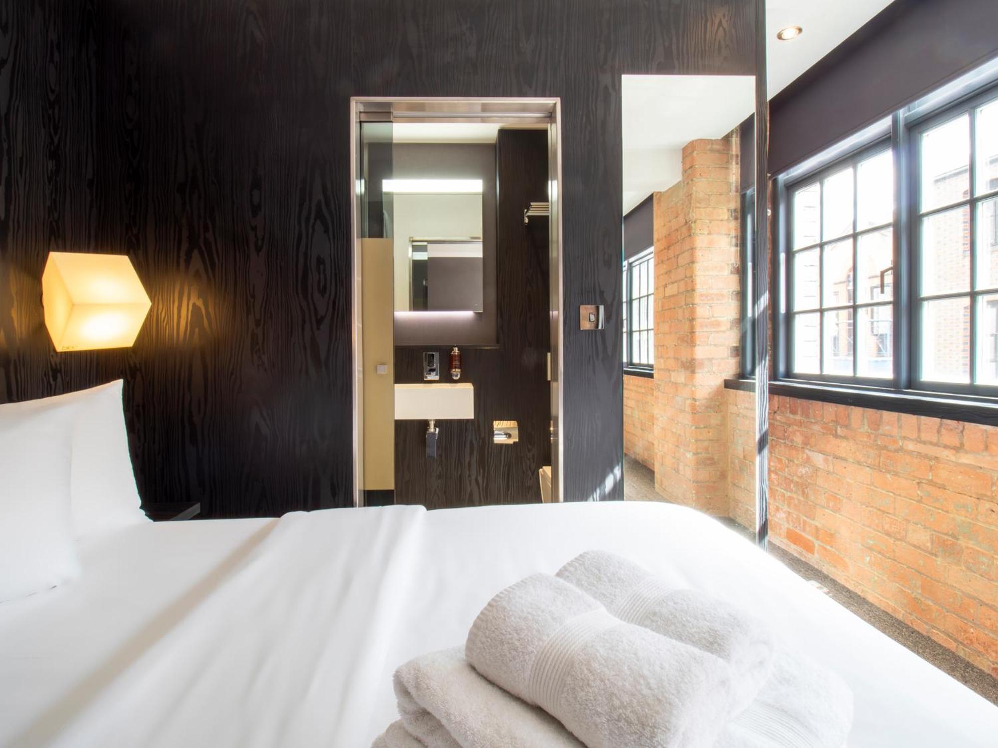 Apartment Bloc *