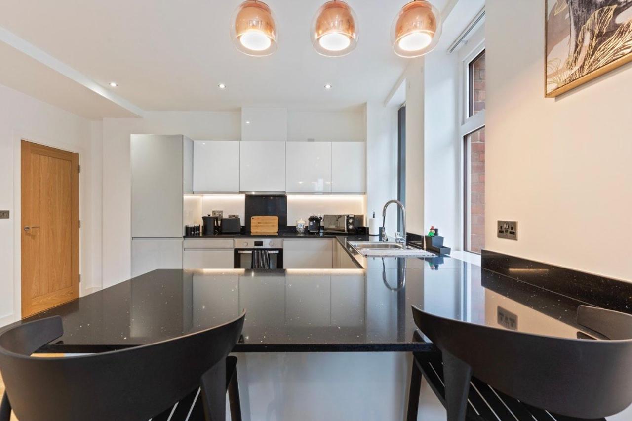 3 Bed Central Apt In Jewellery Quarter Apartment *