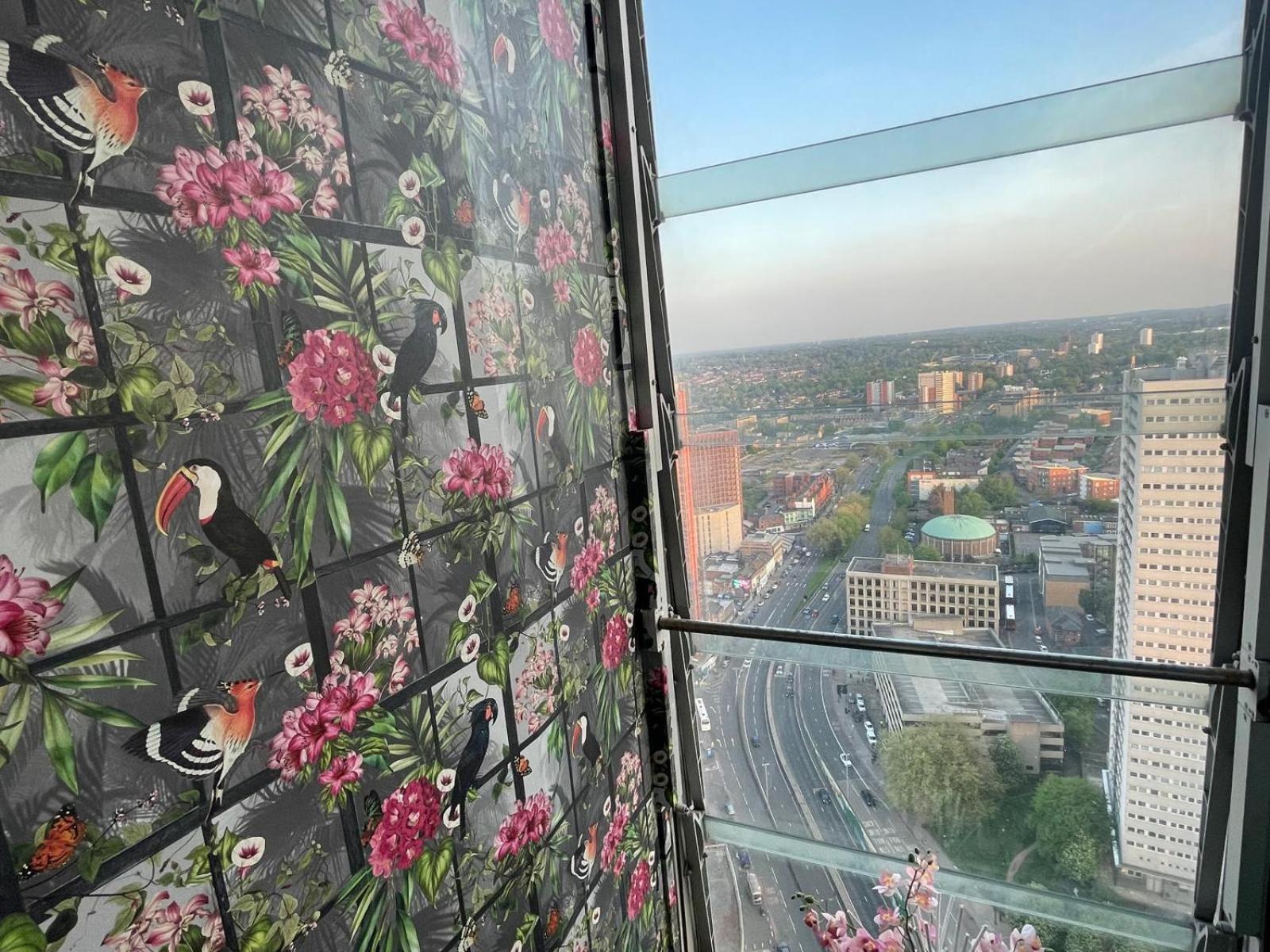 Simply Stunning Jacuzzi Panoramic View * Birmingham