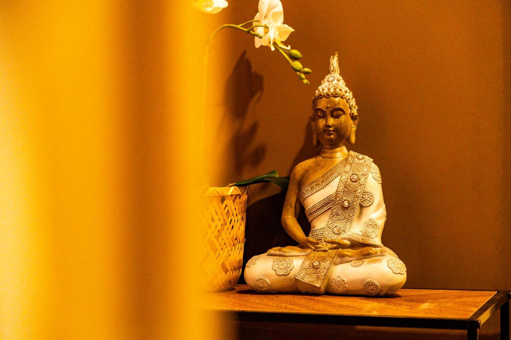 Thai With Netflix, Pool Table & Games, Freepark Birmingham