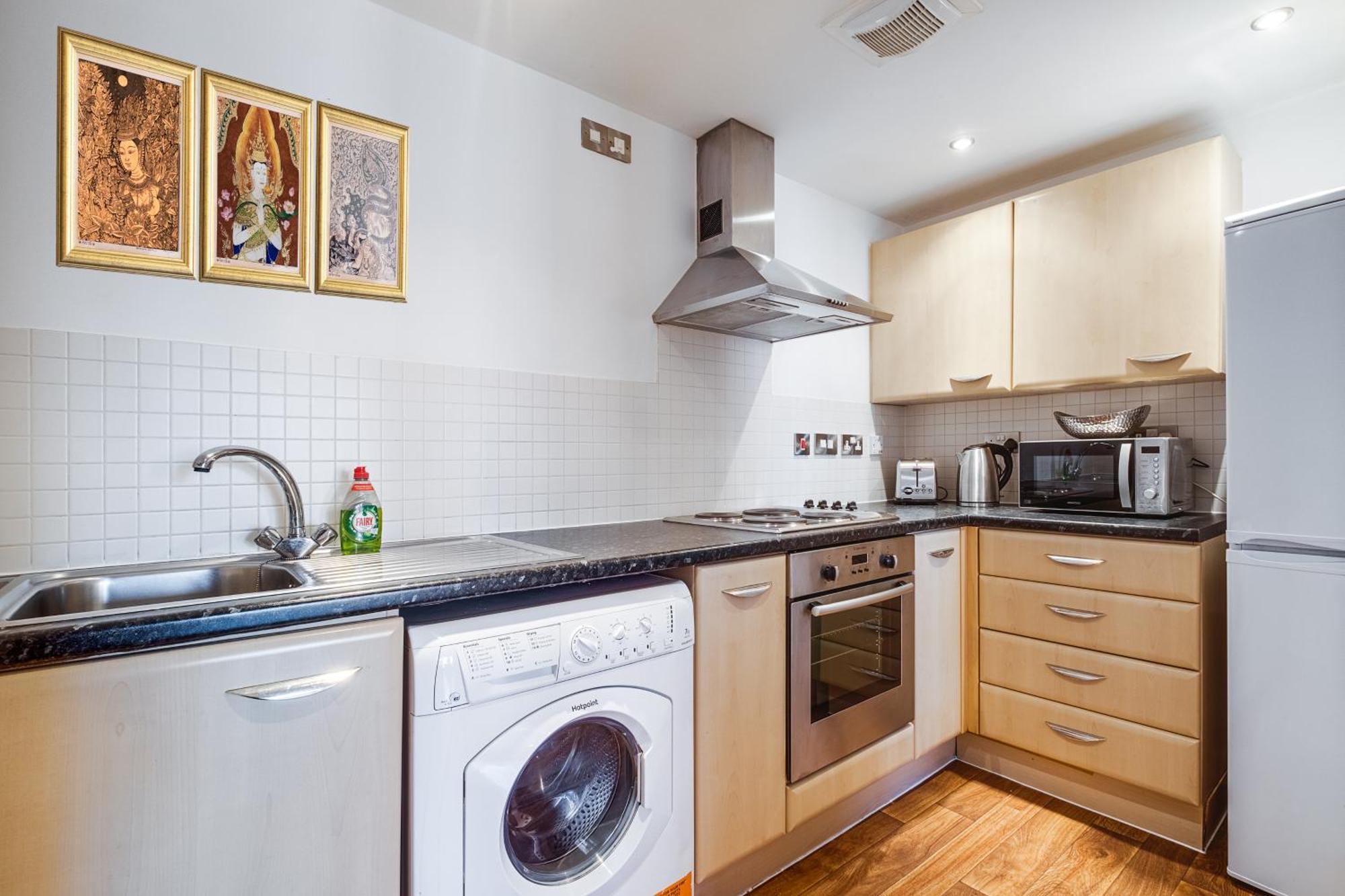 Apartment Thai With Netflix, Pool Table & Games, Freepark