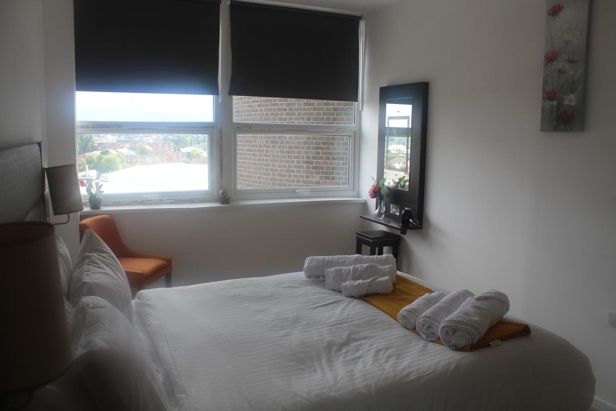 Flat 420 One Bedroom Apartment *