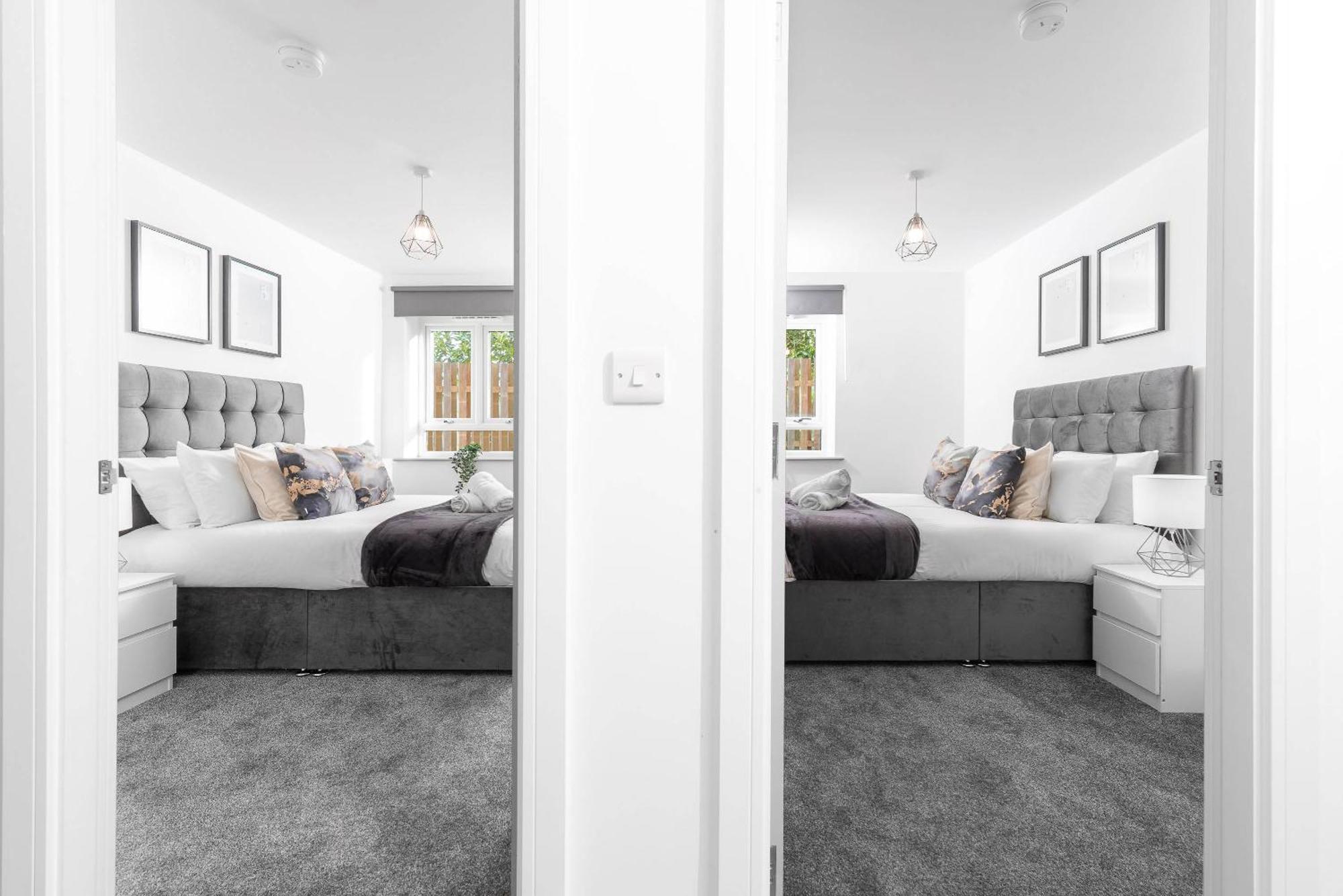 Two Bedroom - Balcony - Secure Parking - Rated - Underfloor Heating - 2mc