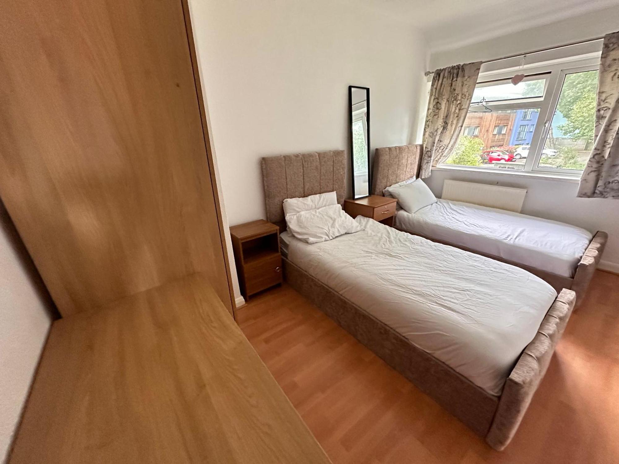 Chalet Convenient 3br Close To Qe Hospital & University Of Birmingham