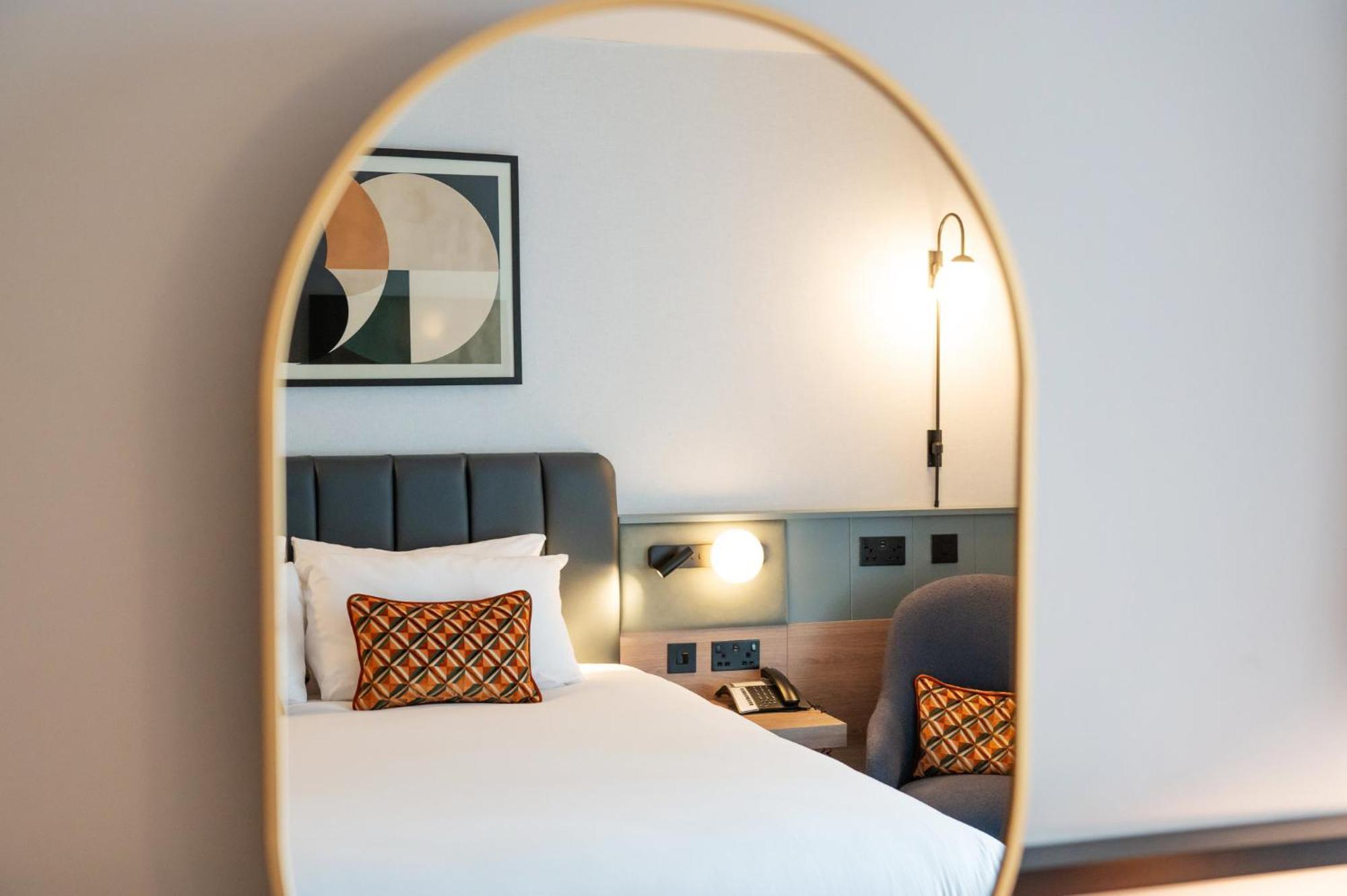 Crowne Plaza By Ihg