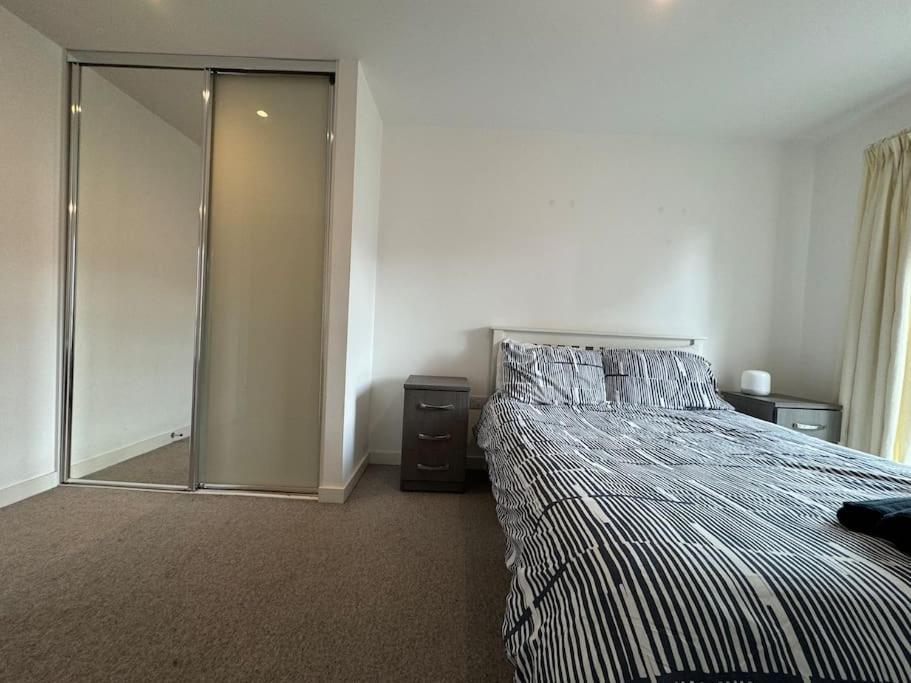 Stylish Centre 1bd 0.6m Train Sta Apartment *