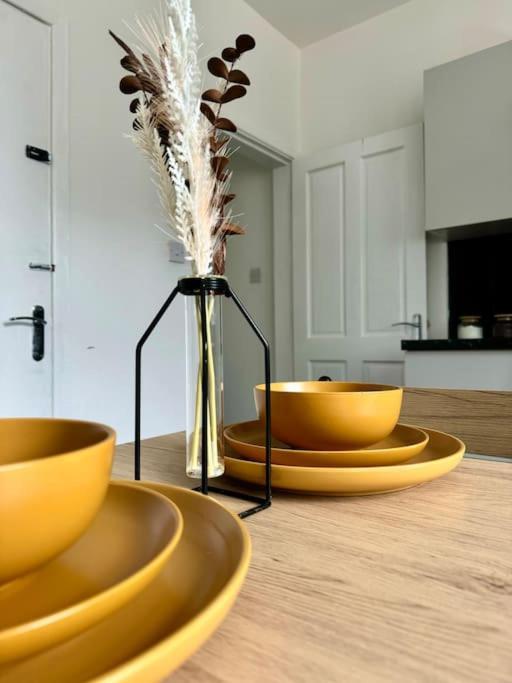 Holiday home Cosy 3 Bed Home, Near Bham Centre, Sleeps 8 *