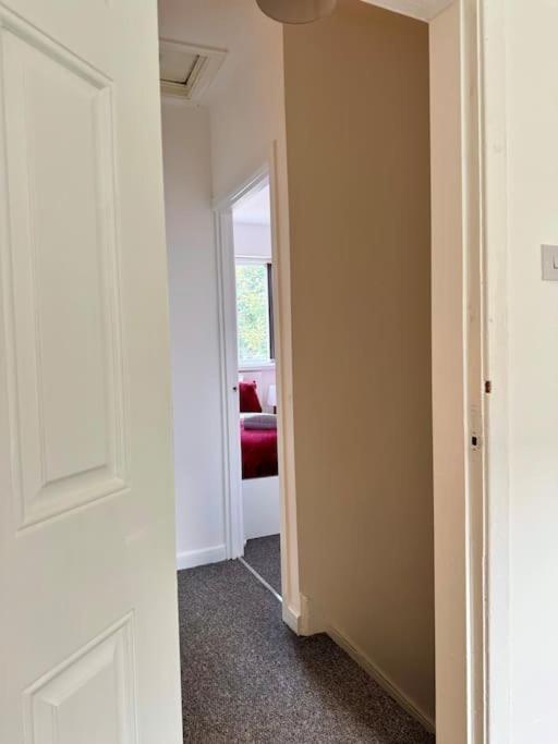 Holiday home Cosy 3 Bed Home, Near Bham Centre, Sleeps 8 *