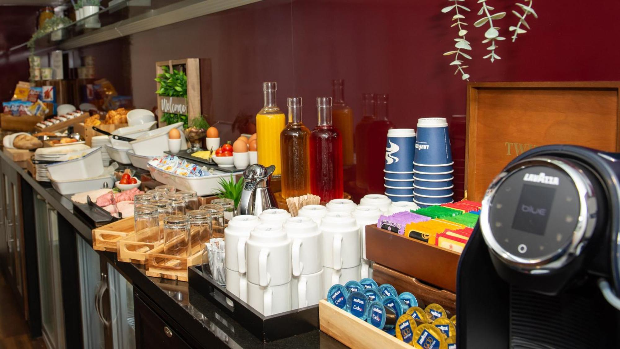 Hotel Crowne Plaza By Ihg 4*